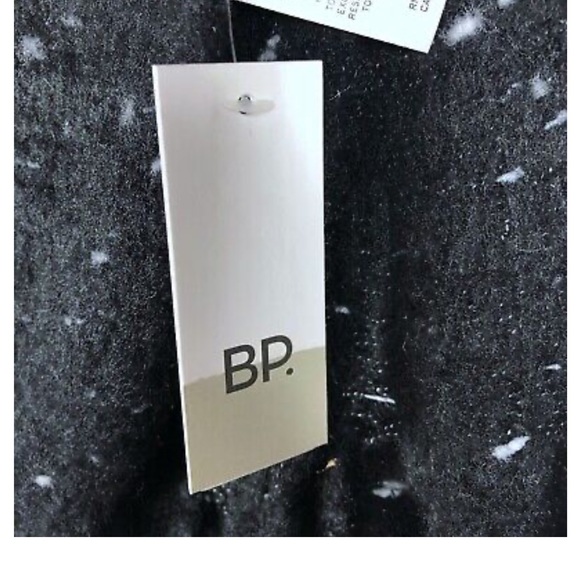 BP Scarf with fringe - Picture 4 of 10